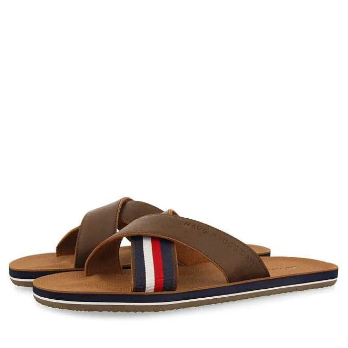 Gioseppo Chancletas<Sandalias Cruzadas De Hombre Tacloban En Color Marron