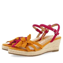 Gioseppo Sandalias Cuña<Sandalias De Piel En Color Fucsia Y Naranja Con Adorno De Flores Y Cuña De Yute Para Mujer Samsula