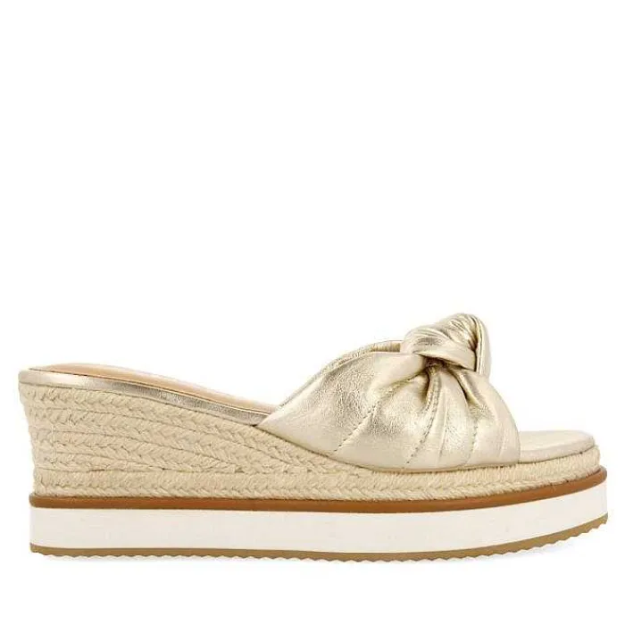 Gioseppo Sandalias Cuña<Sandalias Tela De Color Platino Con Detalle De Nudo Y Cuña Para Mujer Cakran